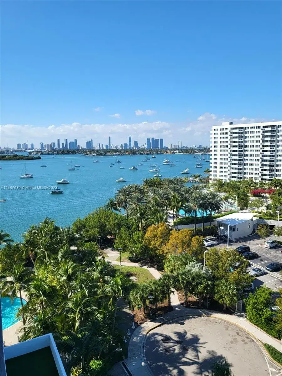 1 bedroom 1 bath Residential for sale at 1330 West Ave # 1005, Miami Beach FL 33139