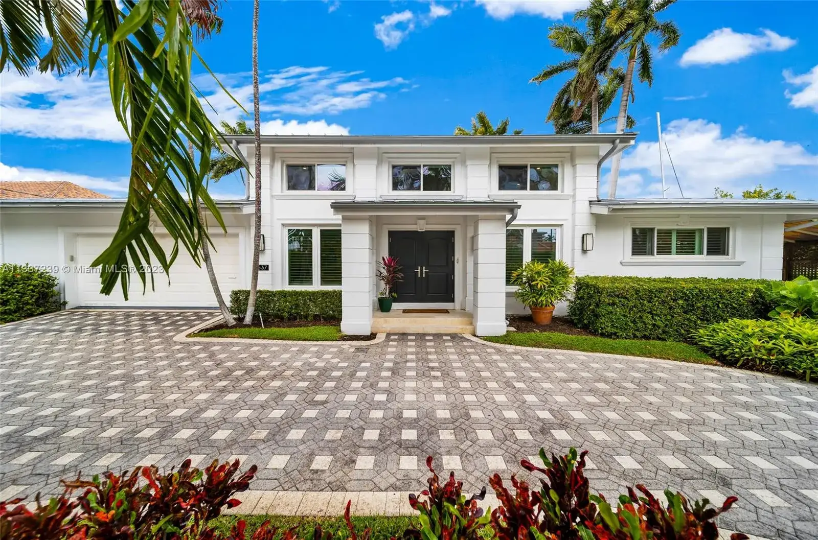 4 bedroom 4 bath Residential Lease for rent at 2537 Lucille Dr, Fort Lauderdale FL 33316