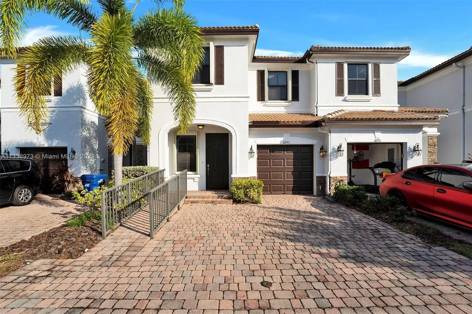 4 bedroom 3 bath Residential for sale at 11253 NW 88th Ter, Doral FL 33178