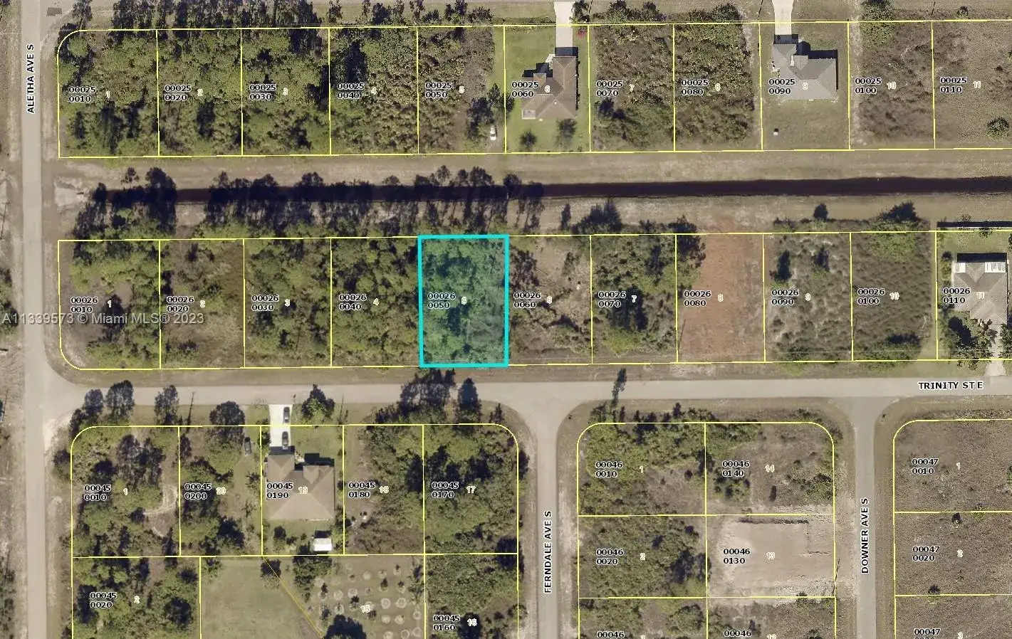 3 bedroom 2 bath Residential for sale at 513 Trinity St E, Lehigh Acres FL 33974
