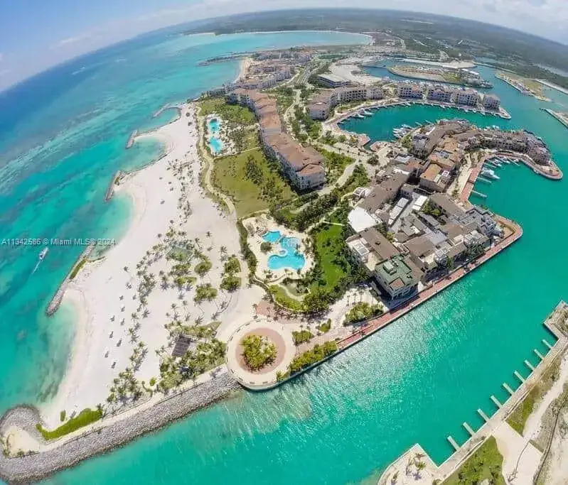 5 bedroom 5 bath Residential for sale at . Condominio Fundadores Marina Cap Cana, FL