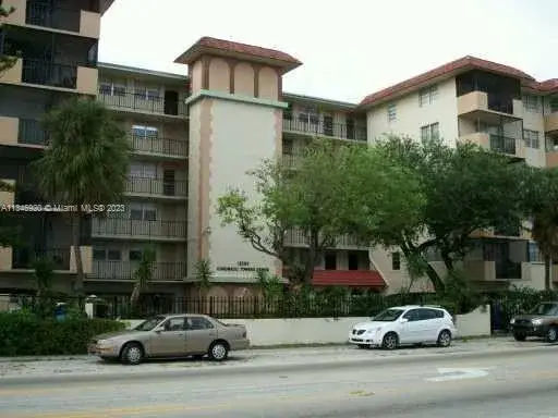 1 bedroom 1 bath Residential for sale at 12590 NE 16th Ave # 302, North Miami FL 33161