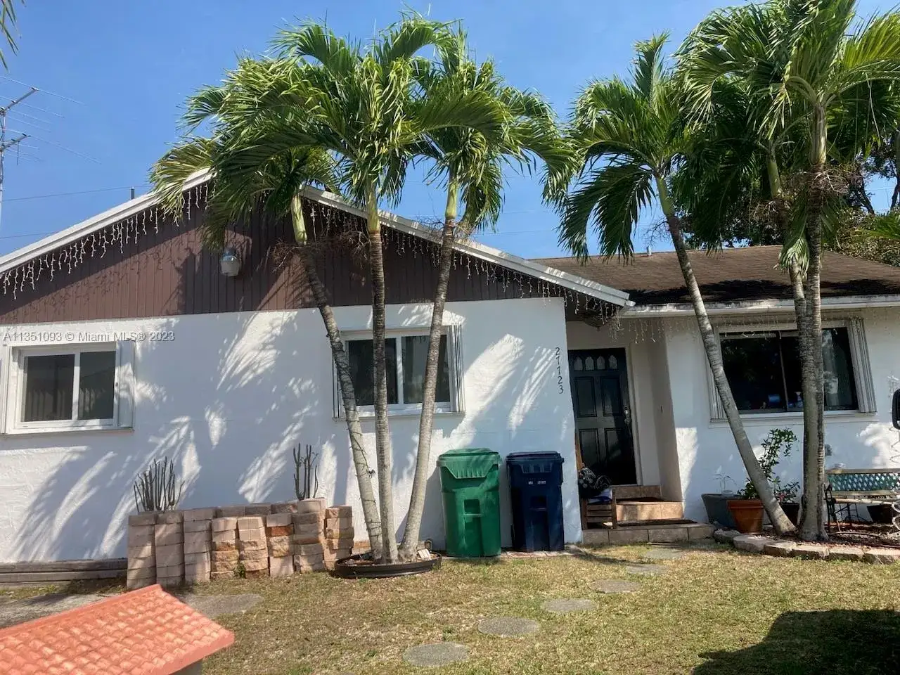3 bedroom 2 bath Residential for sale at 27723 SW 132nd Ct, Homestead FL 33032