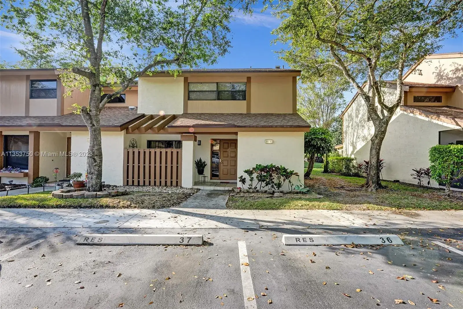 3 bedroom 2 bath Residential for sale at 4670 NW 30th St, Coconut Creek FL 33063