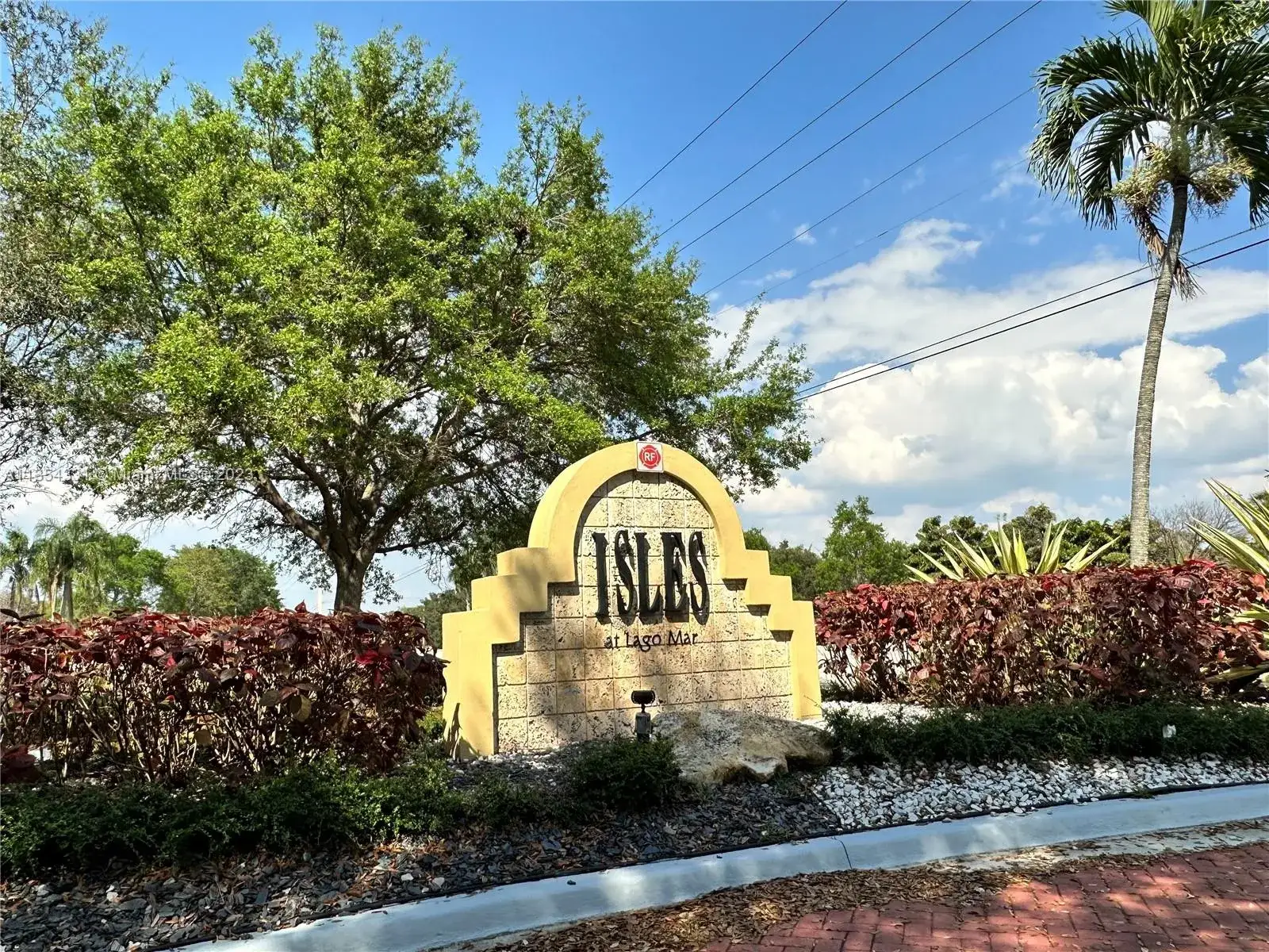 2 bedroom 2 bath Residential Lease for rent at 457 Vista Isles Dr # 2122, Sunrise FL 33325