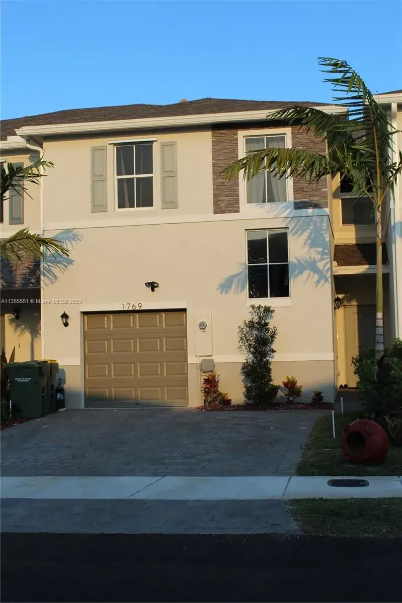 3 bedroom 2 bath Residential for sale at 1769 SE 7th Ter, Homestead FL 33034