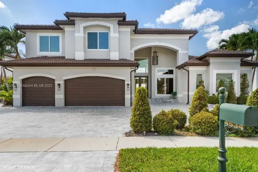 5 bedroom 4 bath Residential for sale at 4534 SW 195th Way, Miramar FL 33029