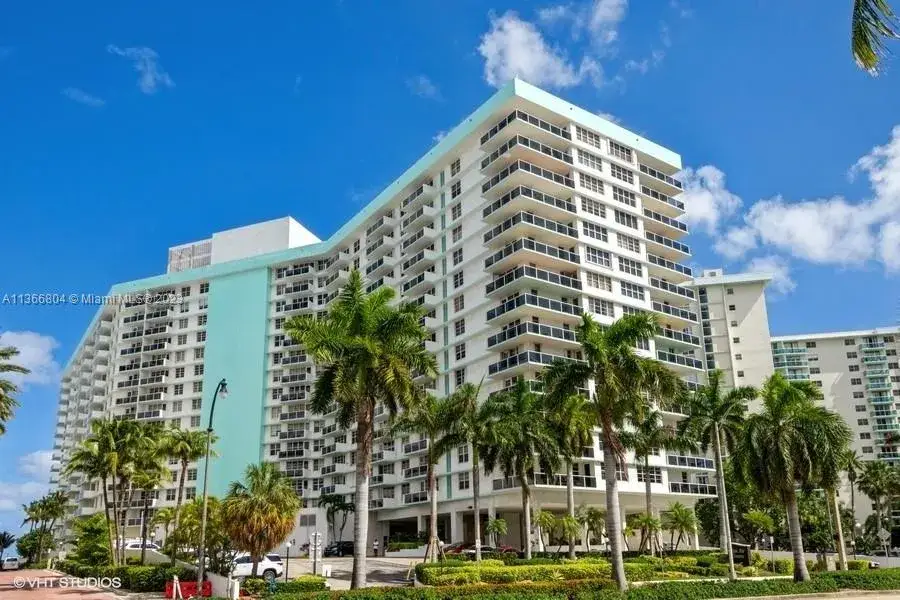 2 bedroom 2 bath Residential Lease for rent at 3725 S Ocean Dr # 424, Hollywood FL 33019