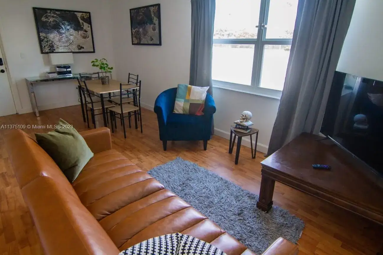 1 bedroom 1 bath Residential Lease for rent at 753 Michigan Ave # 3D, Miami Beach FL 33139