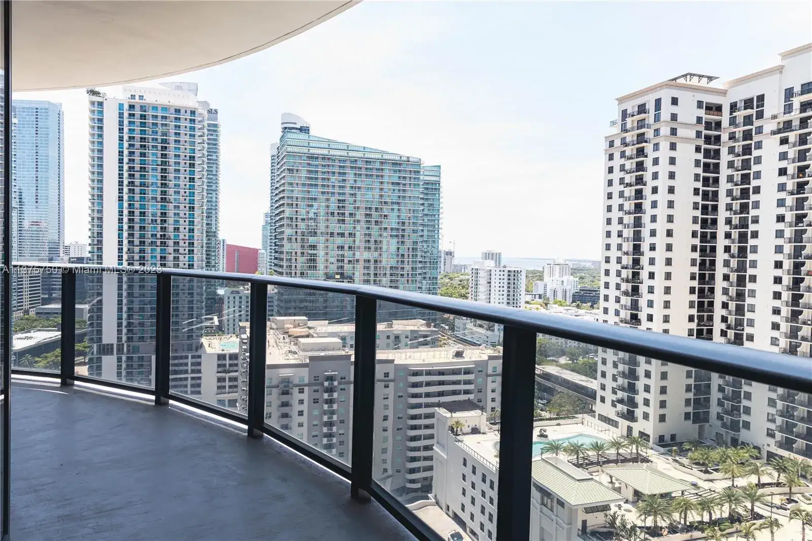 2 bedroom 2 bath Residential Lease for rent at 45 SW 9th St # 2206, Miami FL 33130
