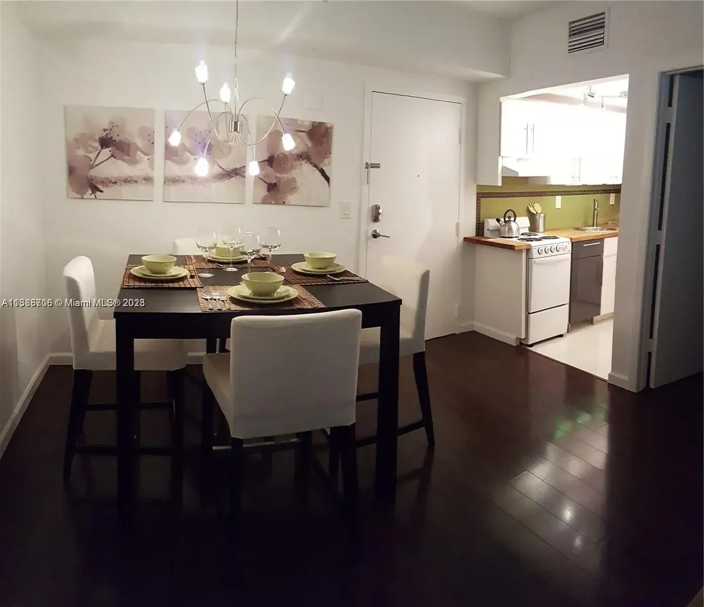 1 bedroom 1 bath Residential Lease for rent at 1550 Drexel Ave # 106, Miami Beach FL 33139