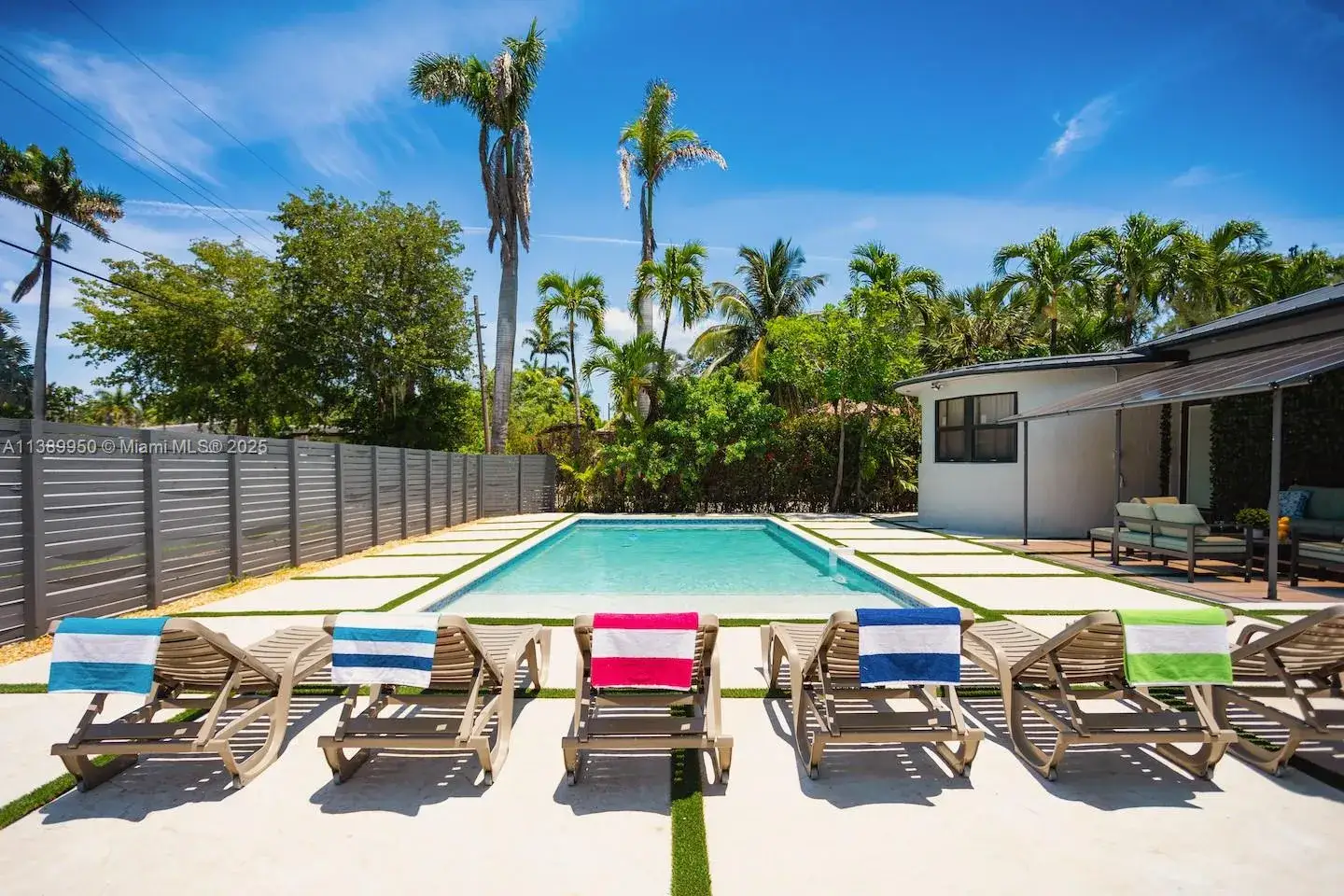 4 bedroom 3 bath Residential Lease for rent at 801 Harrison St, Hollywood FL 33019