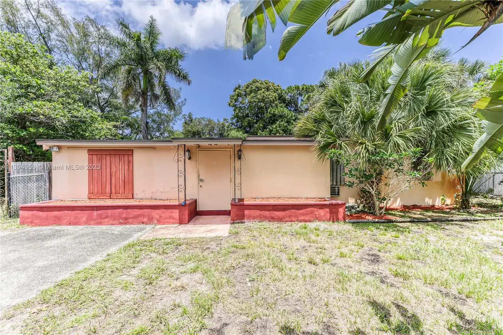 6 bedroom 4 bath Residential for sale at 1899 NE 49th Ct, Pompano Beach FL 33064