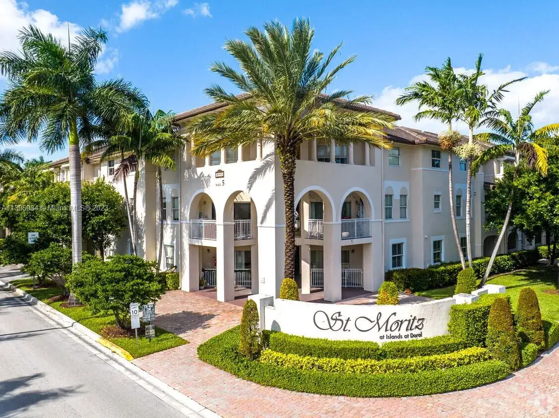 3 bedroom 2 bath Residential for sale at 11605 NW 89th St # 105, Doral FL 33178
