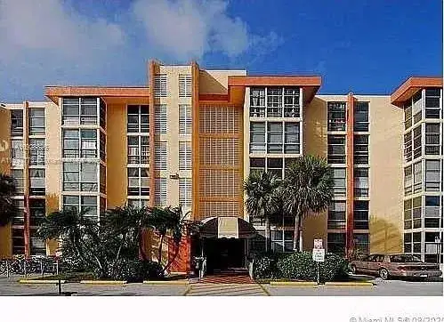 1 bedroom 1 bath Residential Lease for rent at 210 172nd St # 338, Sunny Isles Beach FL 33160