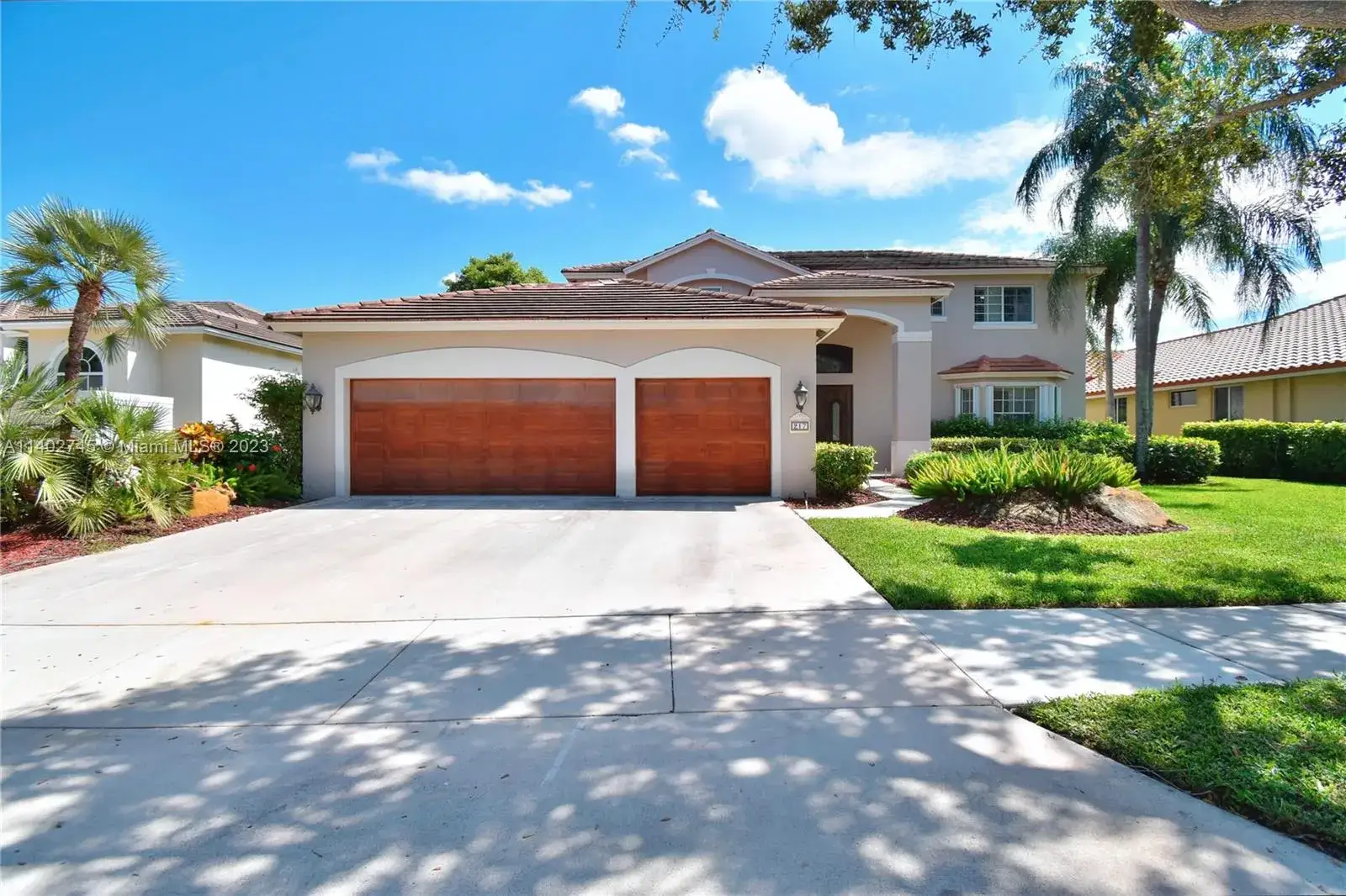 5 bedroom 3 bath Residential for sale at 217 Landings Blvd, Weston FL 33327