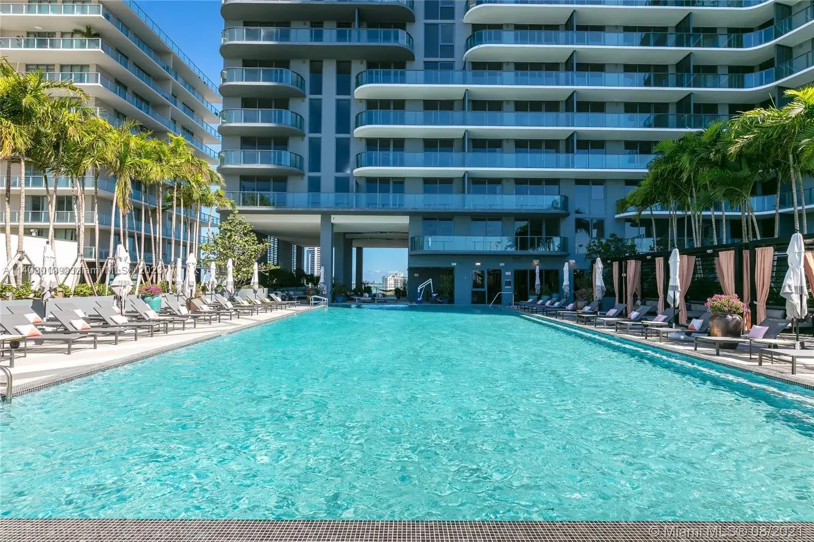 1 bedroom 1 bath Residential Lease for rent at 121 NE 34th St # L302, Miami FL 33137