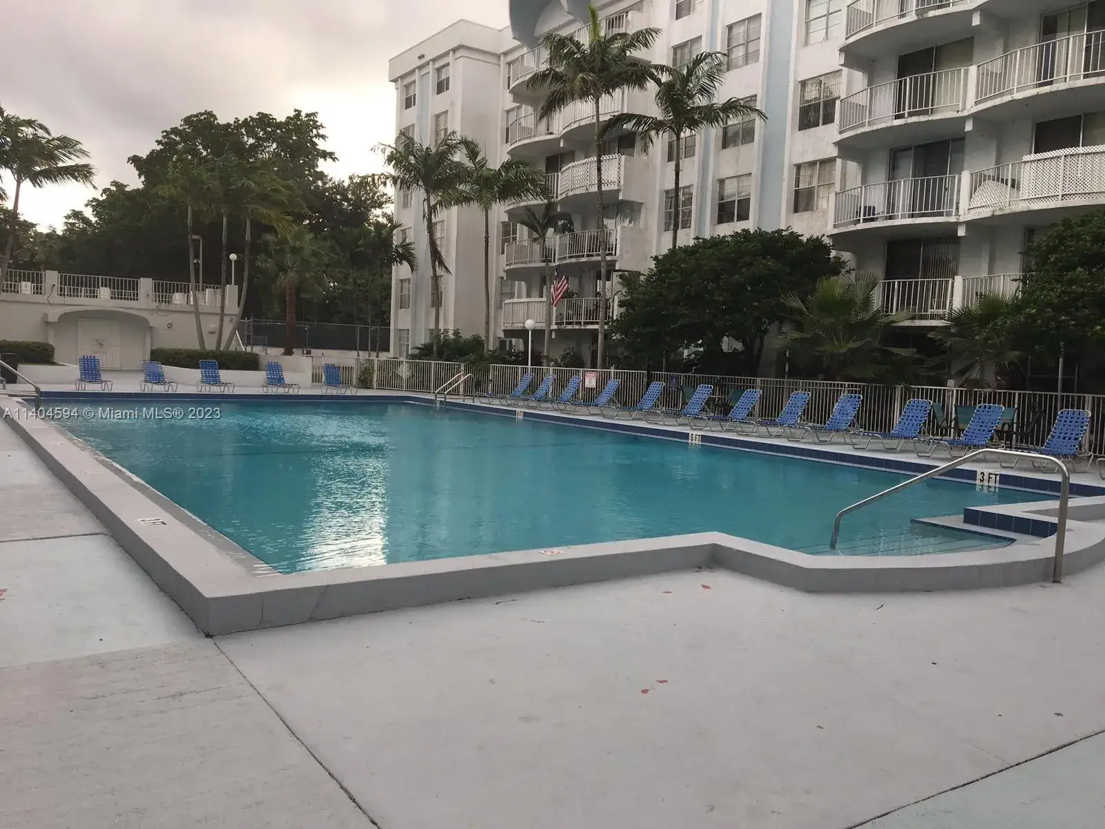 2 bedroom 2 bath Residential for sale at 496 NW 165th St Rd # D312, Miami FL 33169