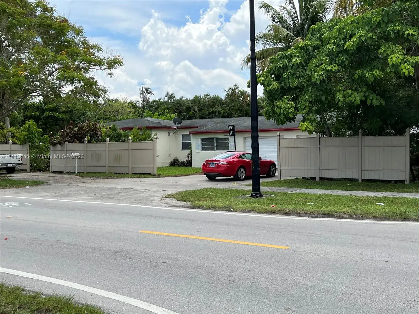 3 bedroom 2 bath Residential for sale at 15340 N Miami Ave, Miami FL 33169