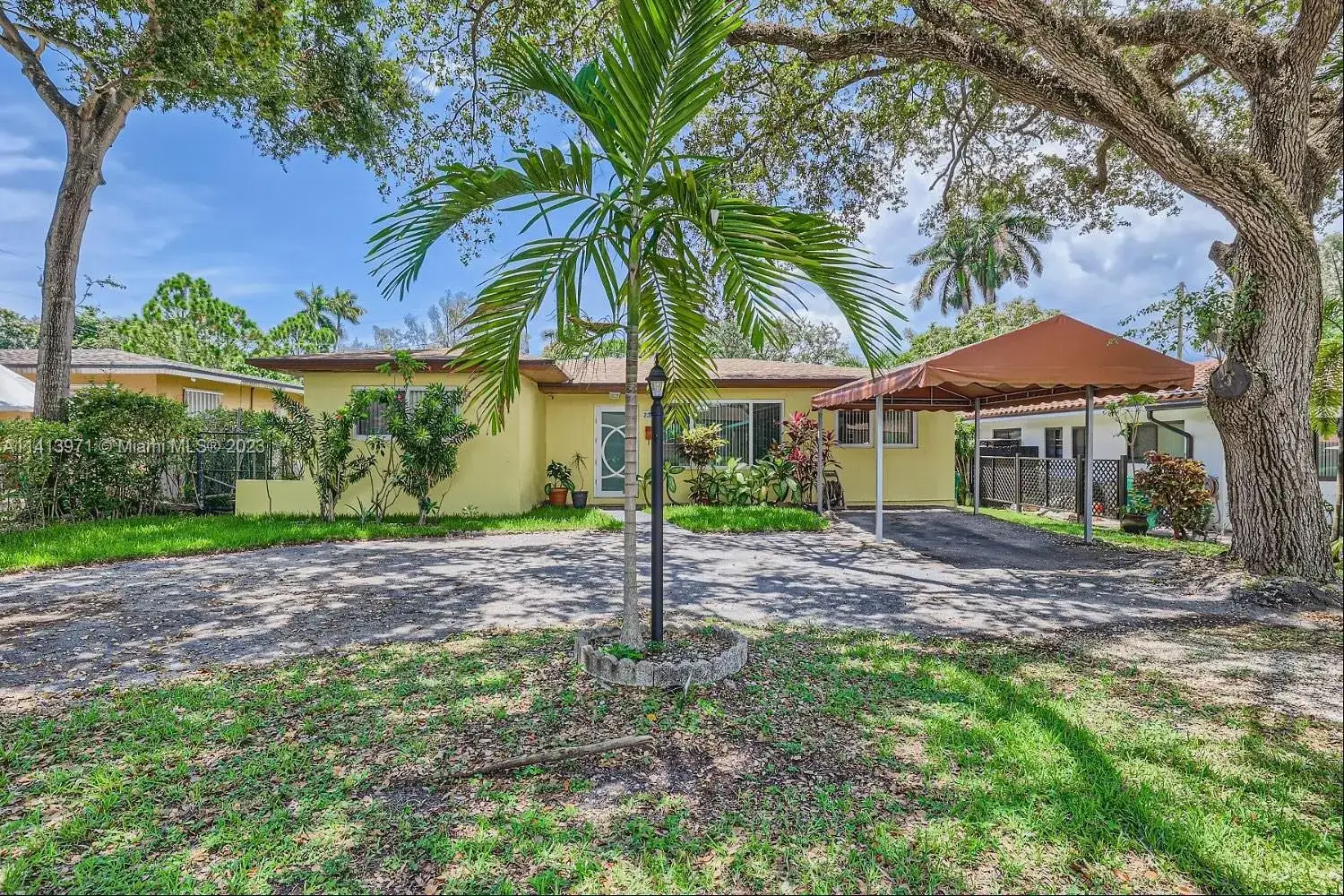 3 bedroom 2 bath Residential for sale at 2380 NE 184th Ter, North Miami Beach FL 33160