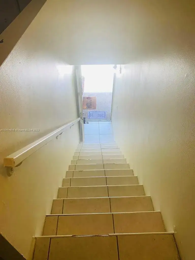 2 bedroom 1 bath Residential for sale at 504 Gardens Dr # 204, Pompano Beach FL 33069