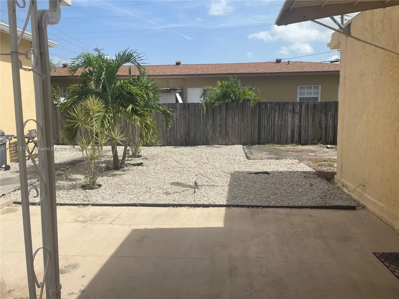 2 bedroom 1 bath Residential Lease for rent at 1115 N 22nd Ave # A, Hollywood FL 33020