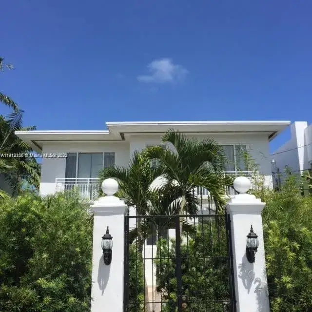 2 bedroom 2 bath Residential Lease for rent at 3921 N MERIDIAN AVE # 2B, Miami Beach FL 33140