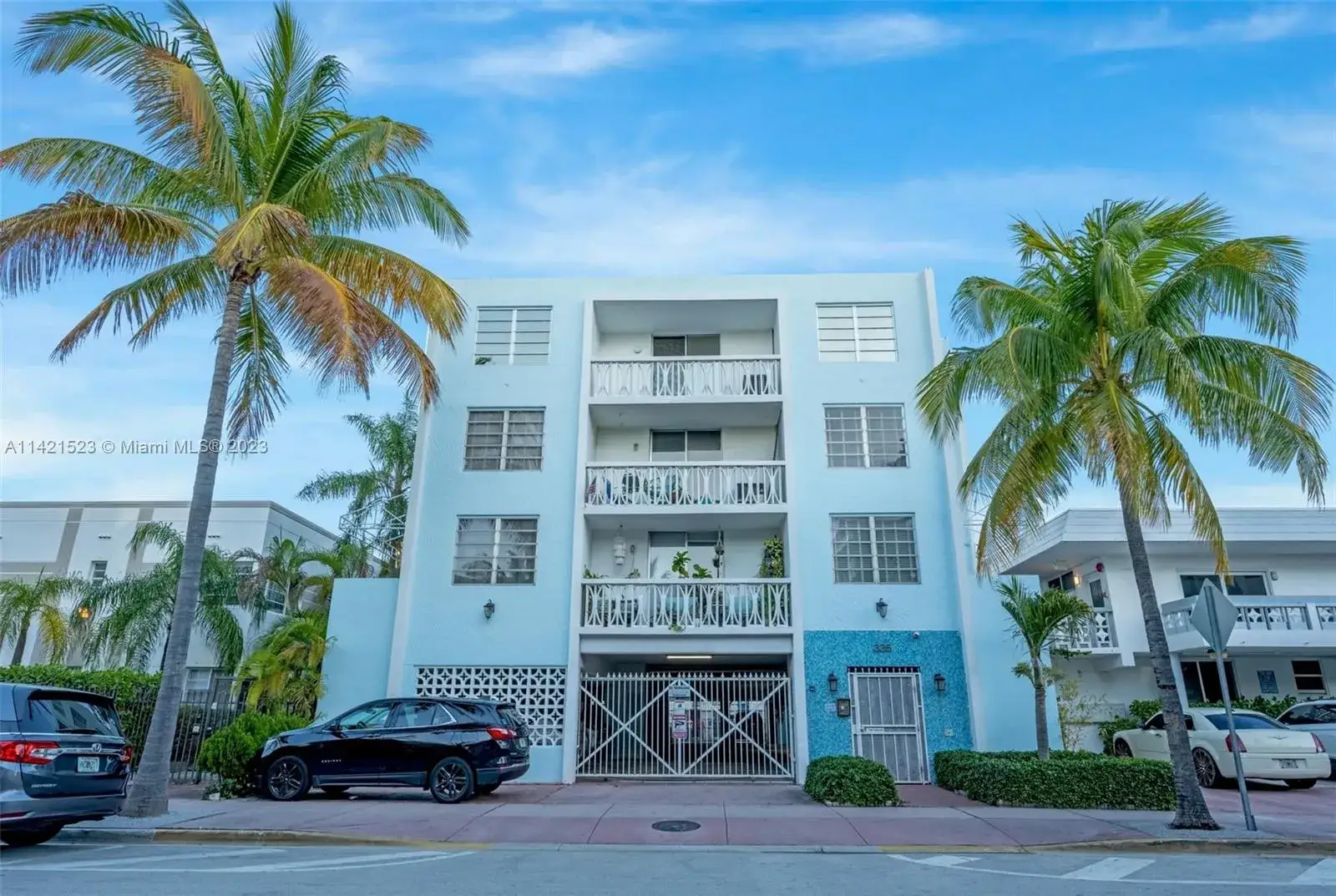 1 bedroom 1 bath Residential Lease for rent at 335 Collins Ave # 205, Miami Beach FL 33139