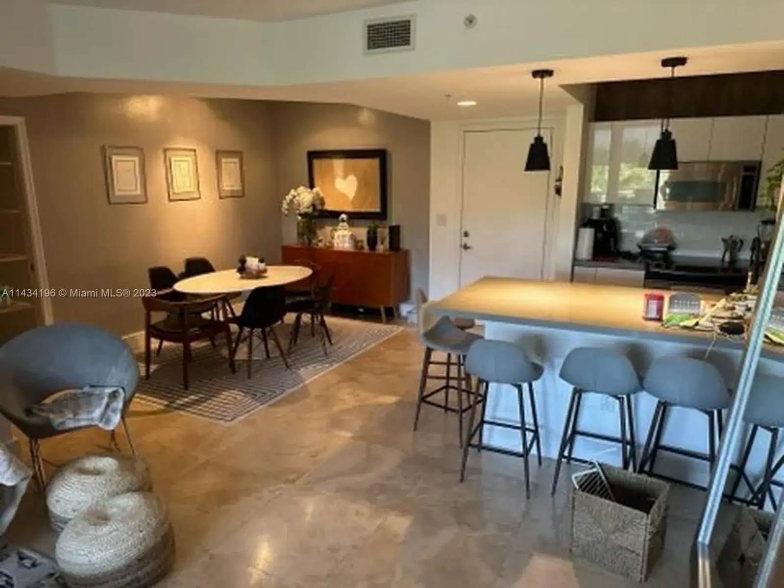 2 bedroom 2 bath Residential for sale at 2775 NE 187th St # 312, Aventura FL 33180