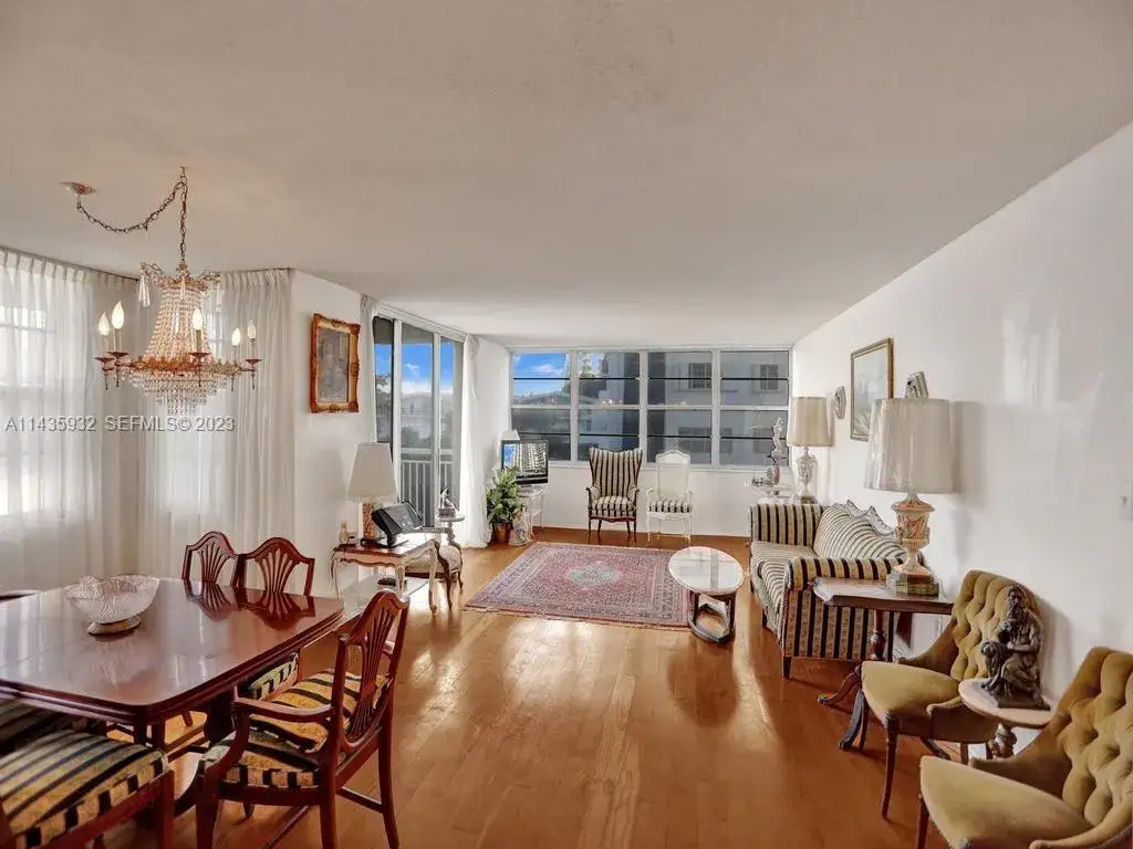 2 bedroom 2 bath Residential for sale at 18051 Biscayne Blvd # 304, Aventura FL 33160