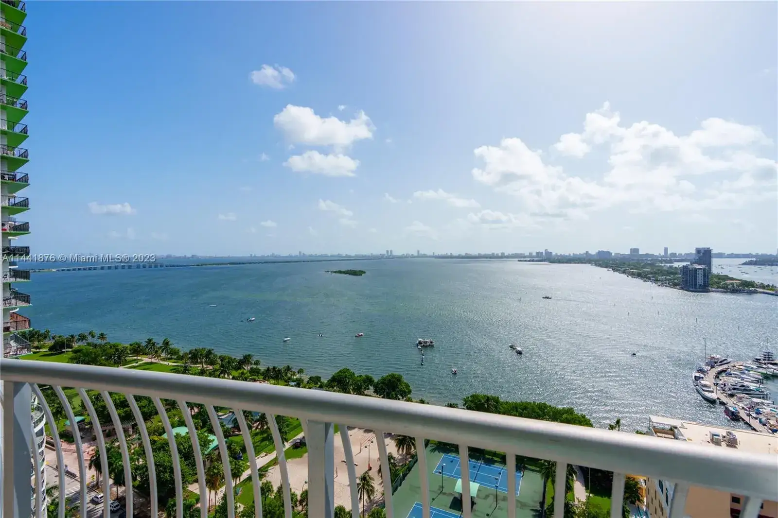 2 bedroom 2 bath Residential Lease for rent at 1750 N Bayshore Dr # 2401, Miami FL 33132