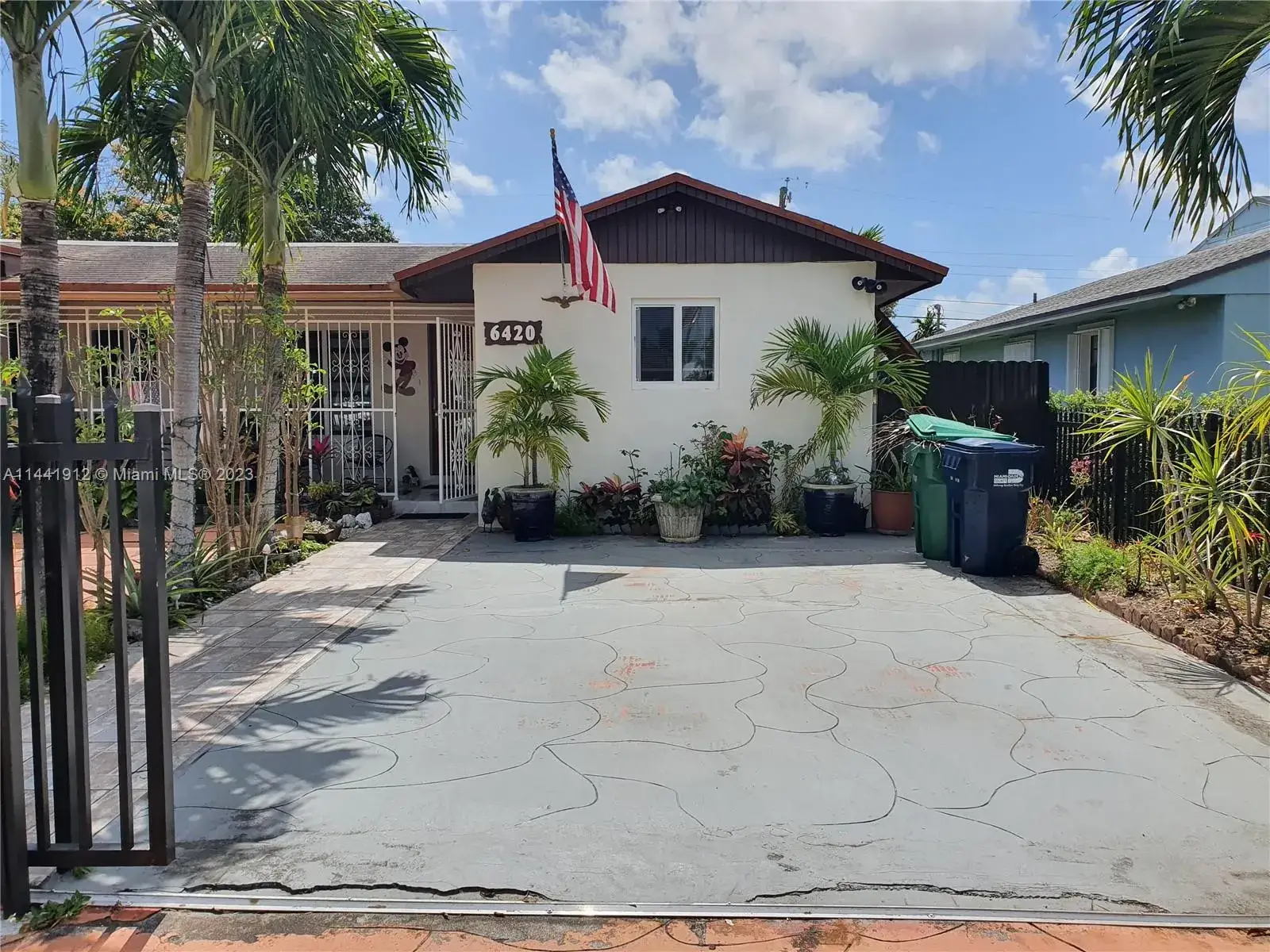 6 bedroom 3 bath Residential Lease for rent at 6420 SW 42nd St, Miami FL 33155