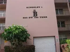 2 bedroom 1 bath Residential for sale at 850 SW 133rd Ter # 405B, Pembroke Pines FL 33027