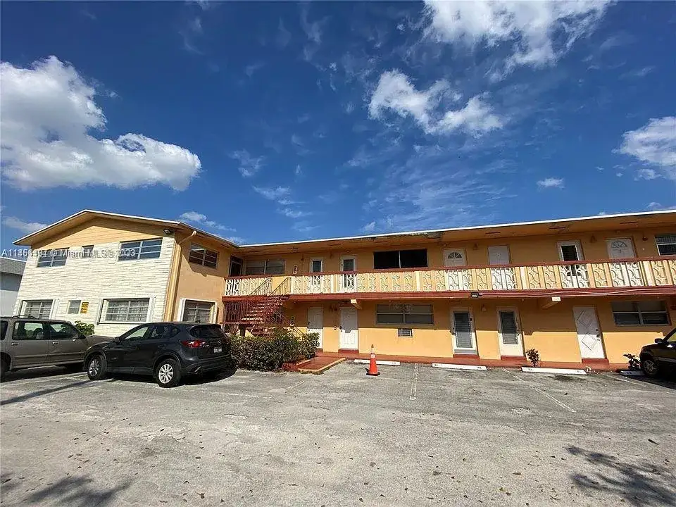 1 bath Residential for sale at 19080 NE 3rd Ct # 317, Miami FL 33179