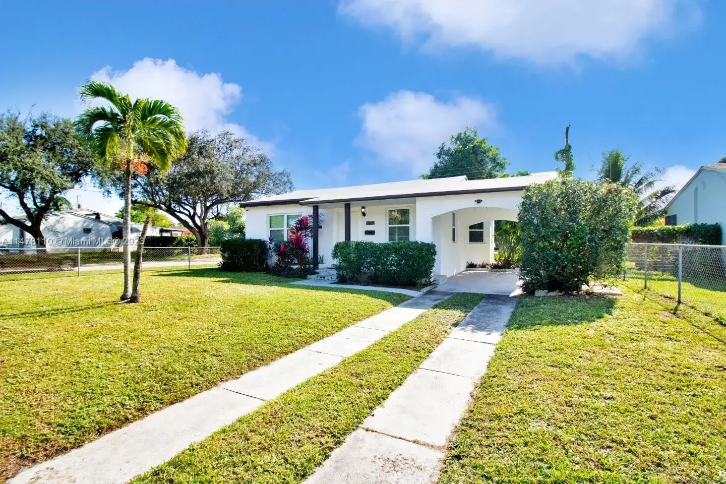 3 bedroom 2 bath Residential Lease for rent at 2604 Fletcher Ct, Hollywood FL 33020