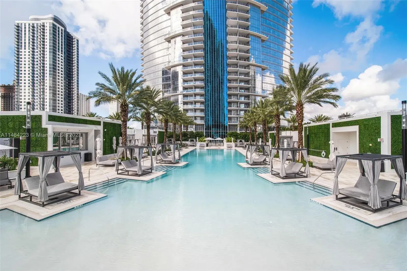 3 bedroom 4 bath Residential for sale at 851 NE 1st Ave # 2601, Miami FL 33132