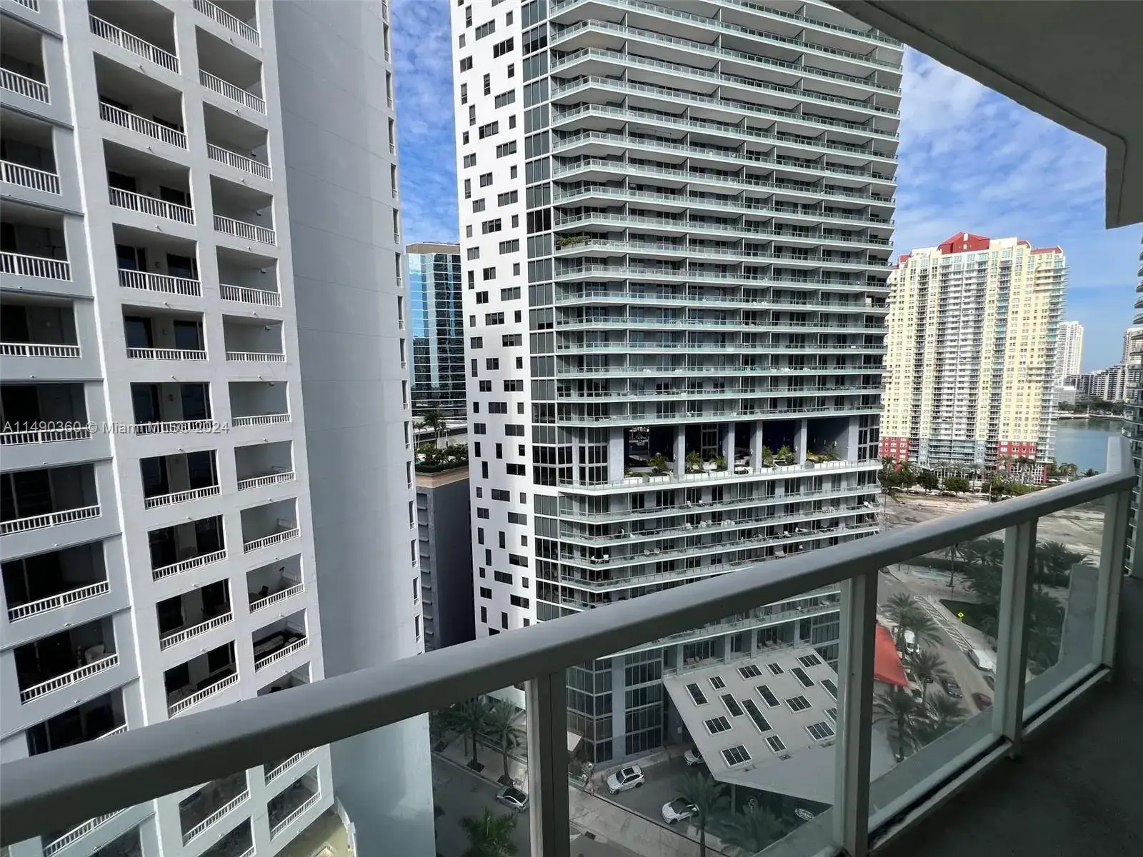 1 bedroom 1 bath Residential for sale at 218 SE 14th Street # 1806, Miami FL 33131