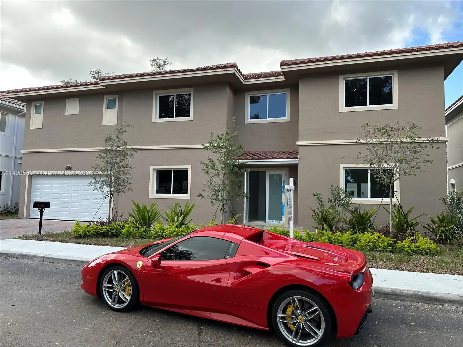 5 bedroom 4 bath Residential for sale at 3562 Forest View Cir, Dania Beach FL 33312