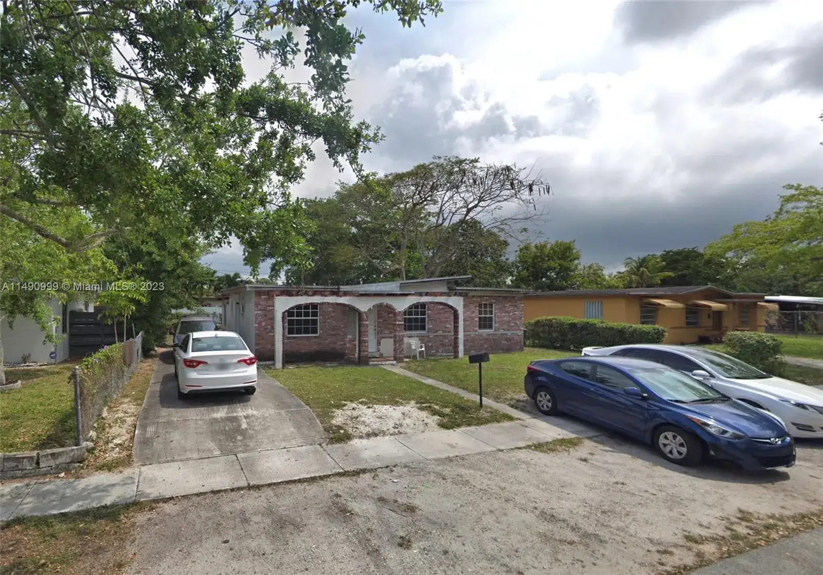 4 bedroom 2 bath Residential for sale at 13725 NW 4th Ct, North Miami FL 33168