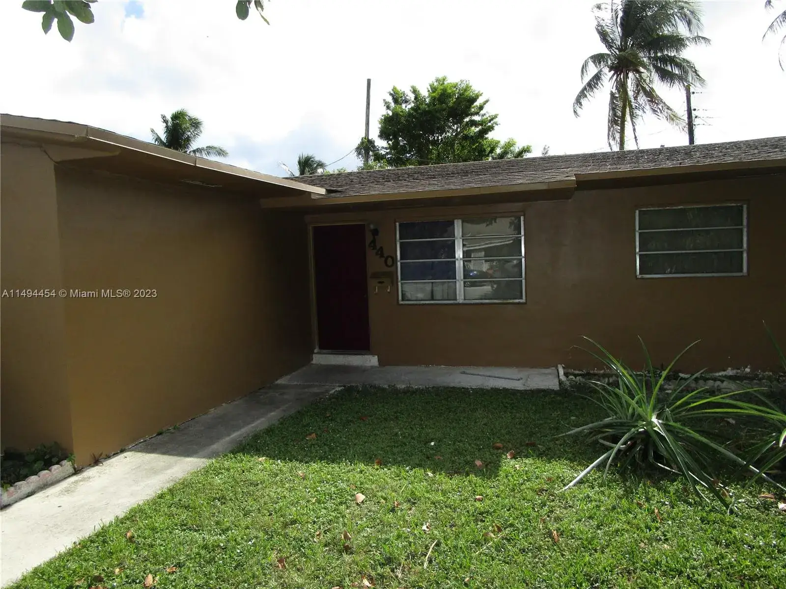 4 bedroom 2 bath Residential for sale at 440 NE 174th St, North Miami Beach FL 33162