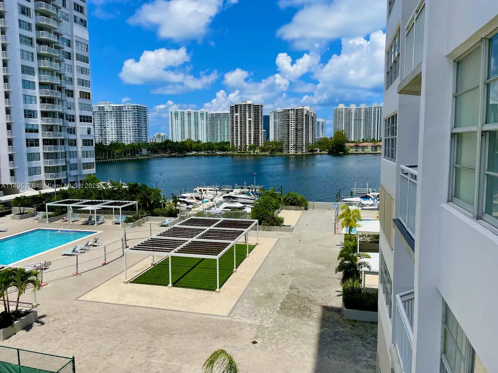 2 bedroom 2 bath Residential for sale at 18041 Biscayne Boulv # 502, Aventura FL 33160