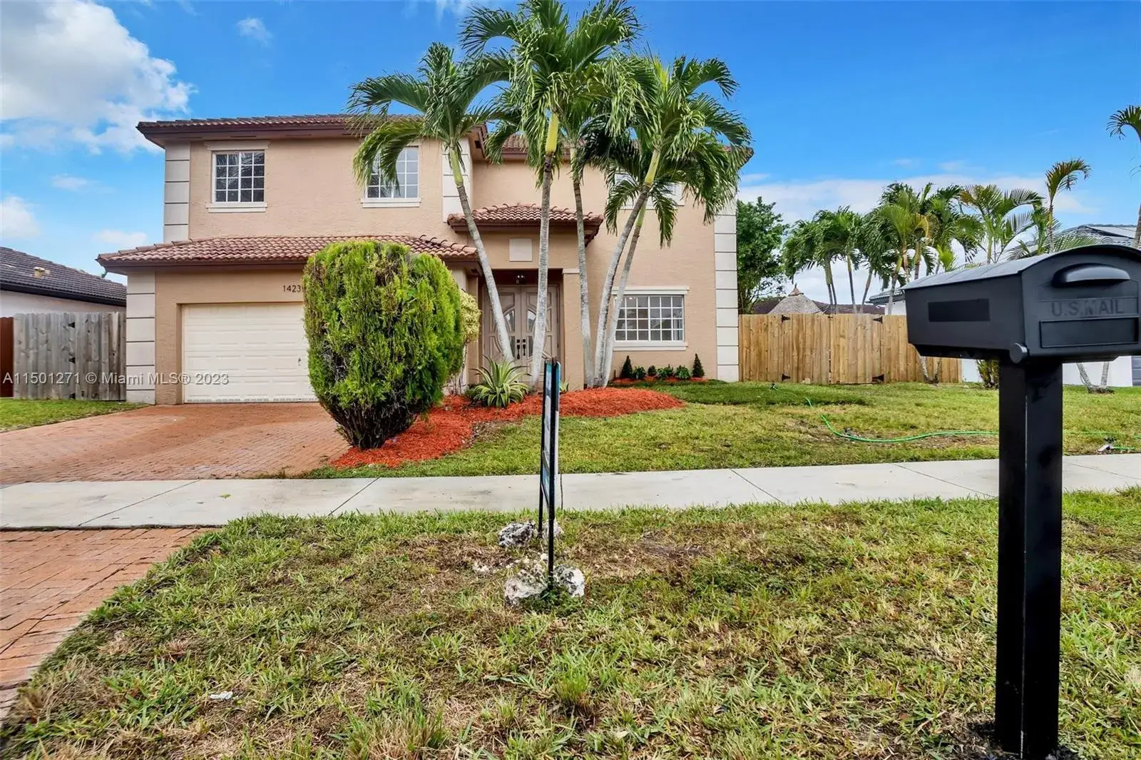 5 bedroom 3 bath Residential for sale at 14235 SW 294th St, Homestead FL 33033