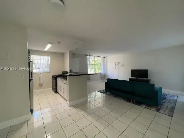 1 bedroom 1 bath Residential Lease for rent at 631 Jefferson Ave # 203, Miami Beach FL 33139