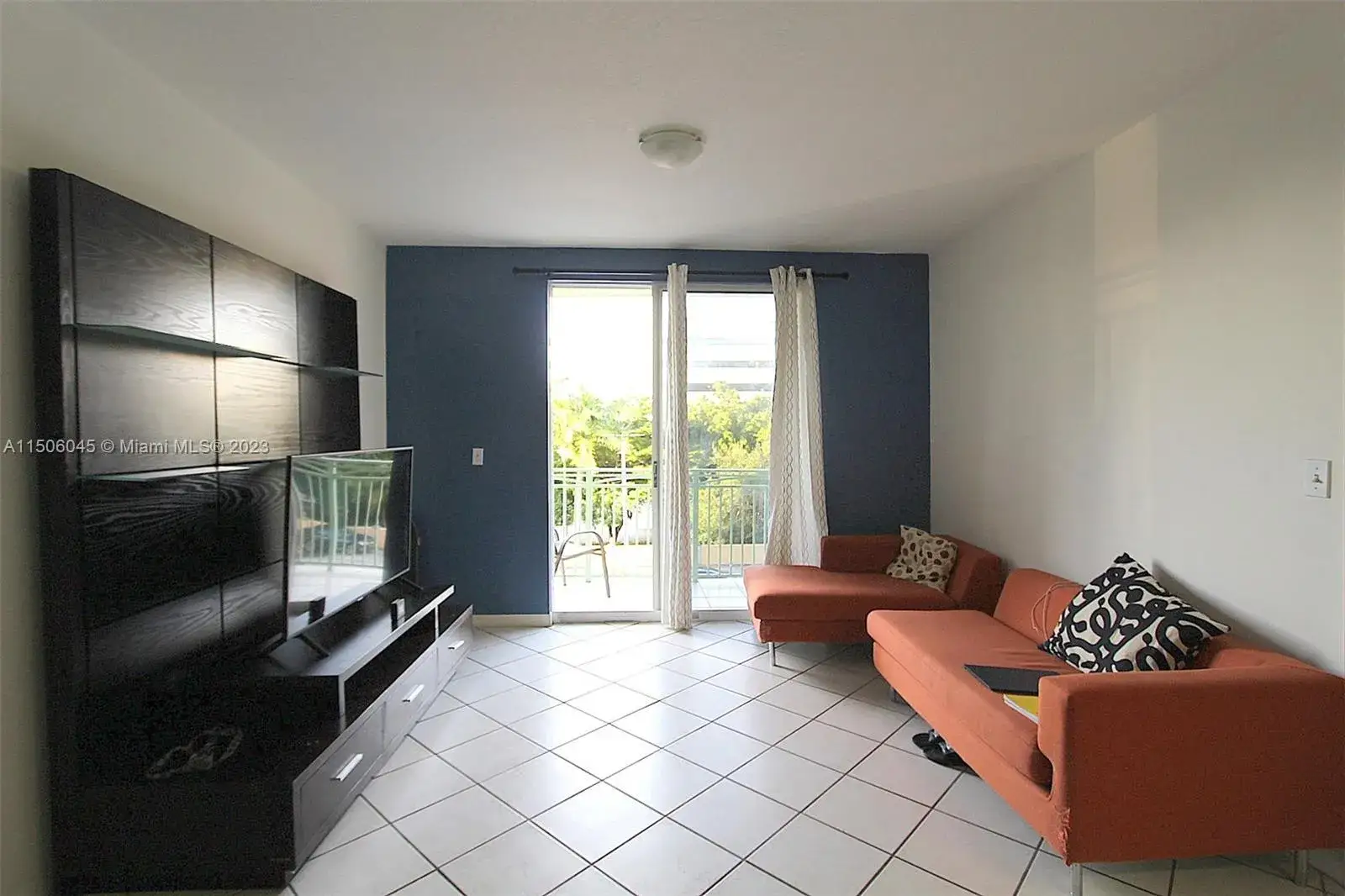 2 bedroom 2 bath Residential for sale at 3500 Coral Way # 510, Miami FL 33145
