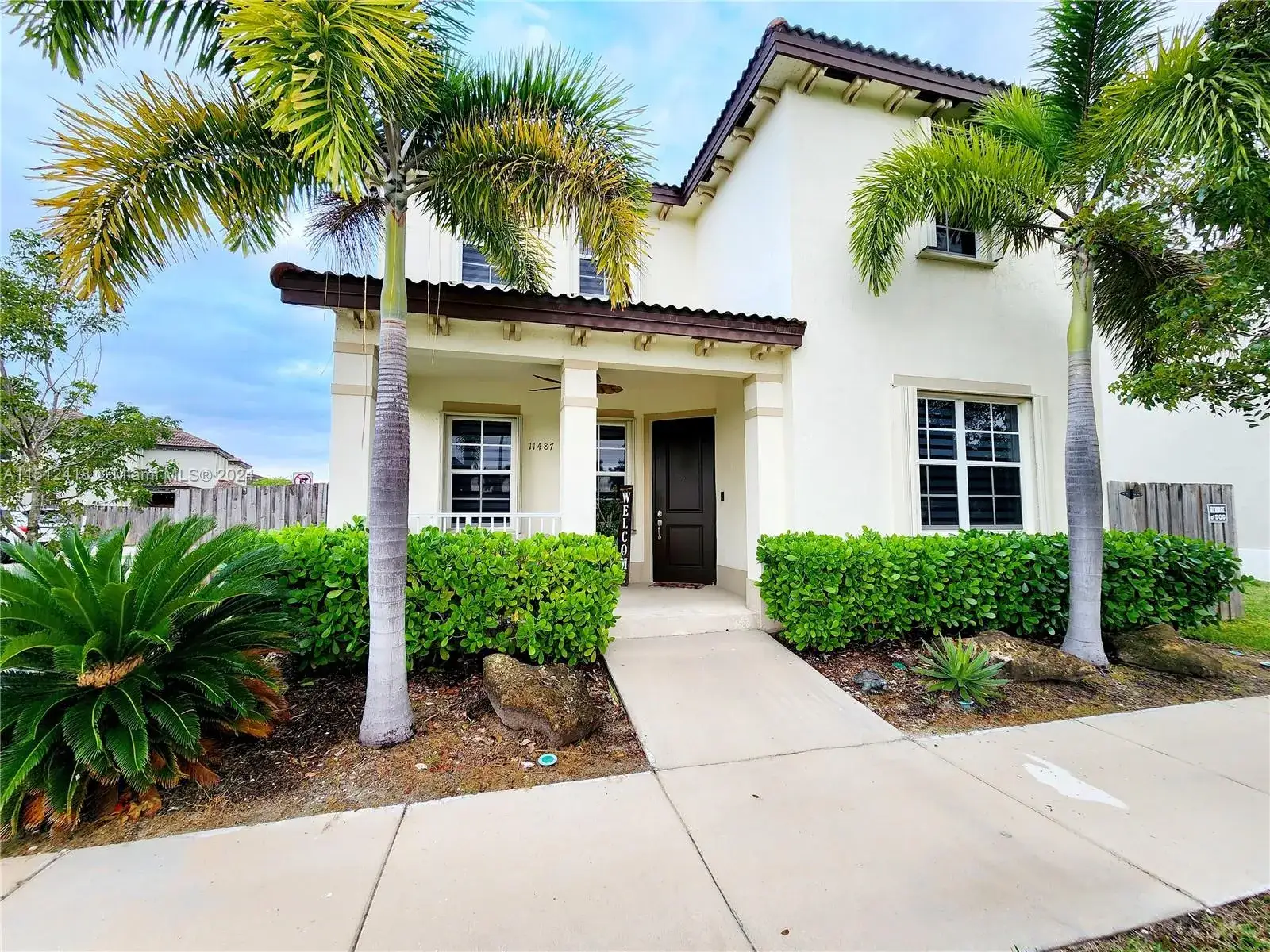 4 bedroom 2 bath Residential for sale at 11487 SW 247th St, Miami FL 33032