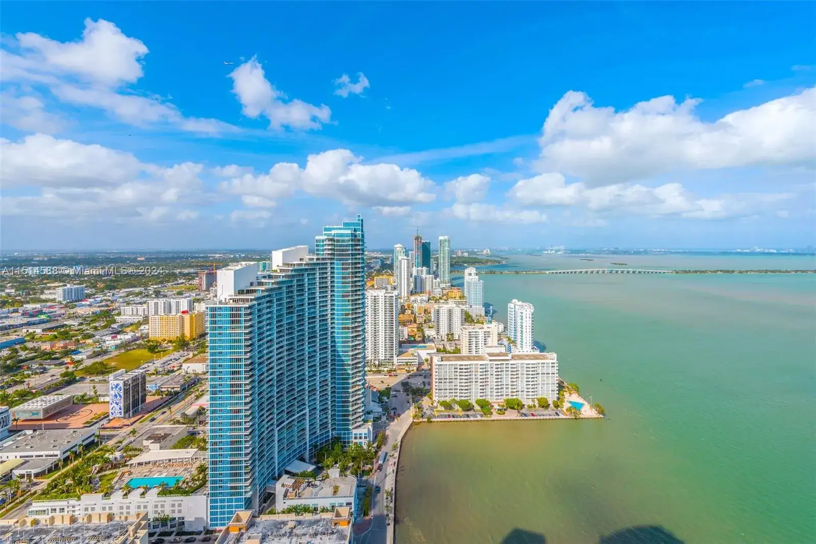 2 bedroom 2 bath Residential Lease for rent at 1900 N Bayshore Dr # 4804, Miami FL 33132