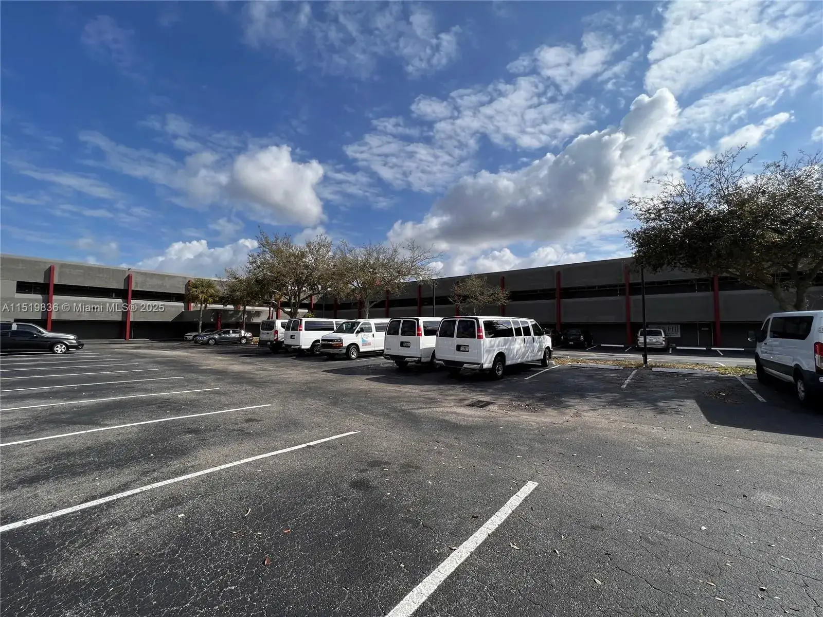 Commercial Sale for sale at 5975 W Sunrise Blvd # 208B, Sunrise FL 33313