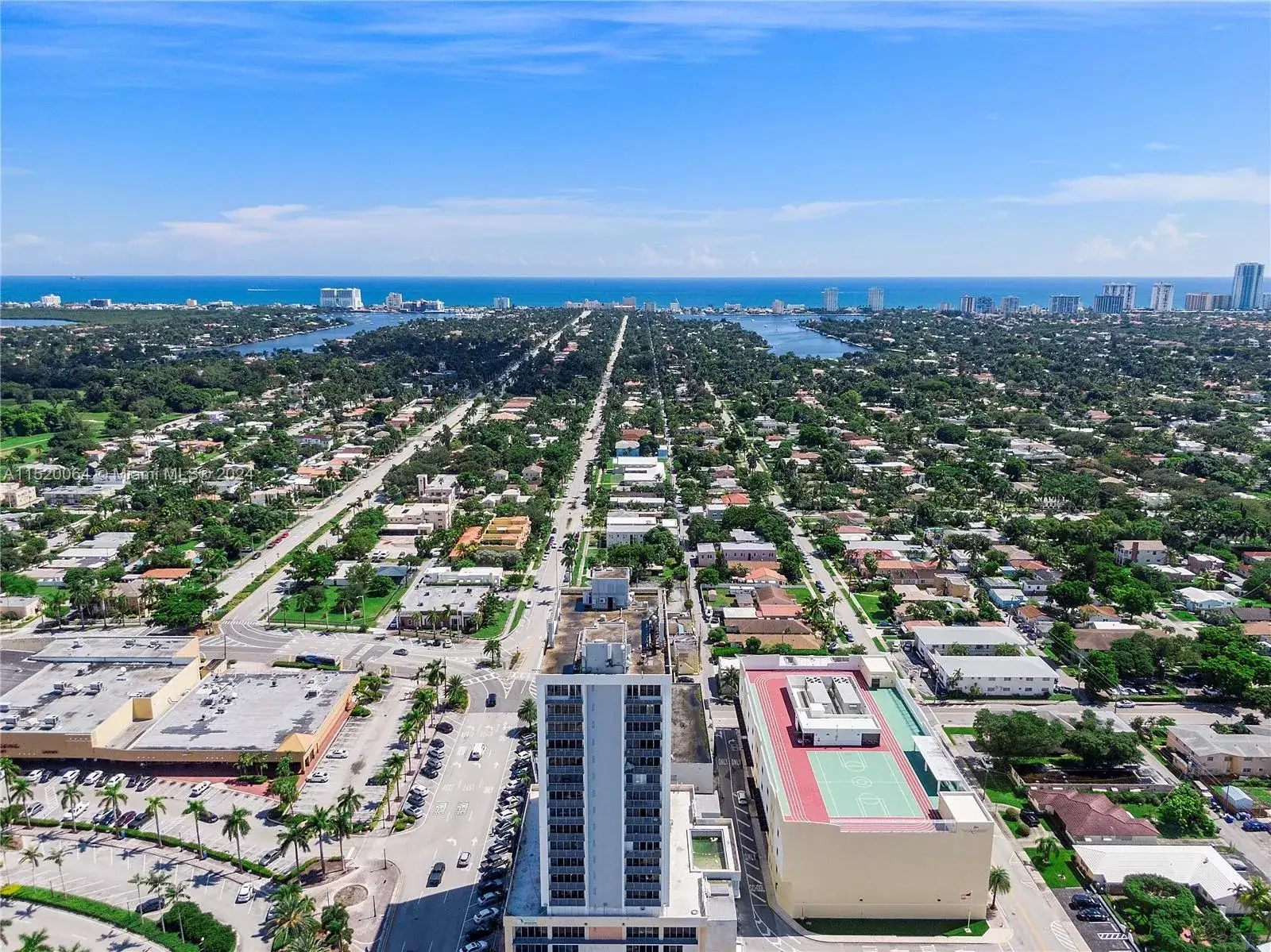 2 bedroom 2 bath Residential Lease for rent at 1720 Harrison St # 11A, Hollywood FL 33020