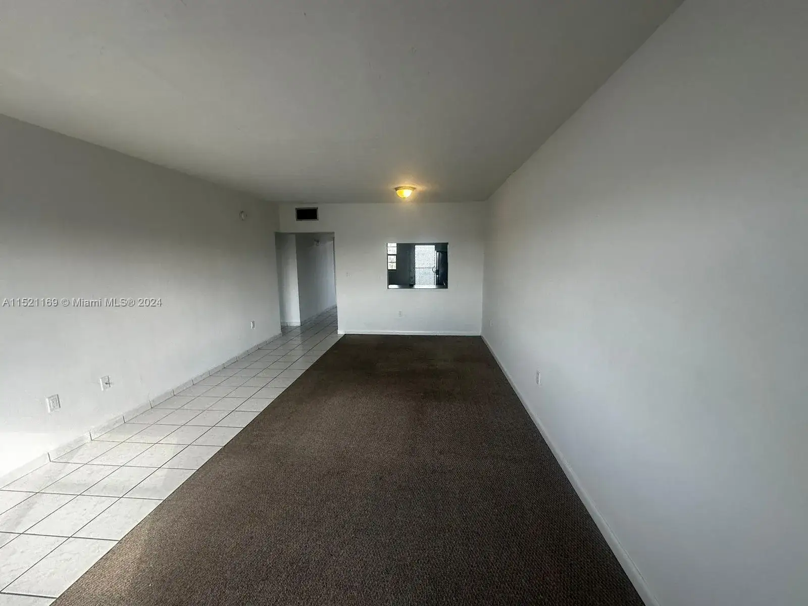 1 bedroom 1 bath Residential for sale at 18700 NE 3rd Ct # 626, Miami FL 33179