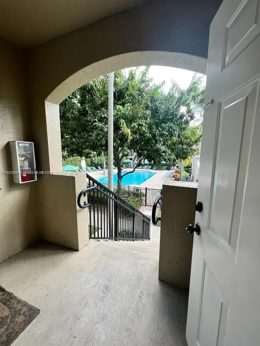 2 bedroom 2 bath Residential for sale at 5940 W Sample Rd # 304, Coral Springs FL 33067